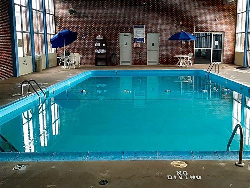 לה קרוס Days Inn Hotel & Conference Center מראה חיצוני תמונה