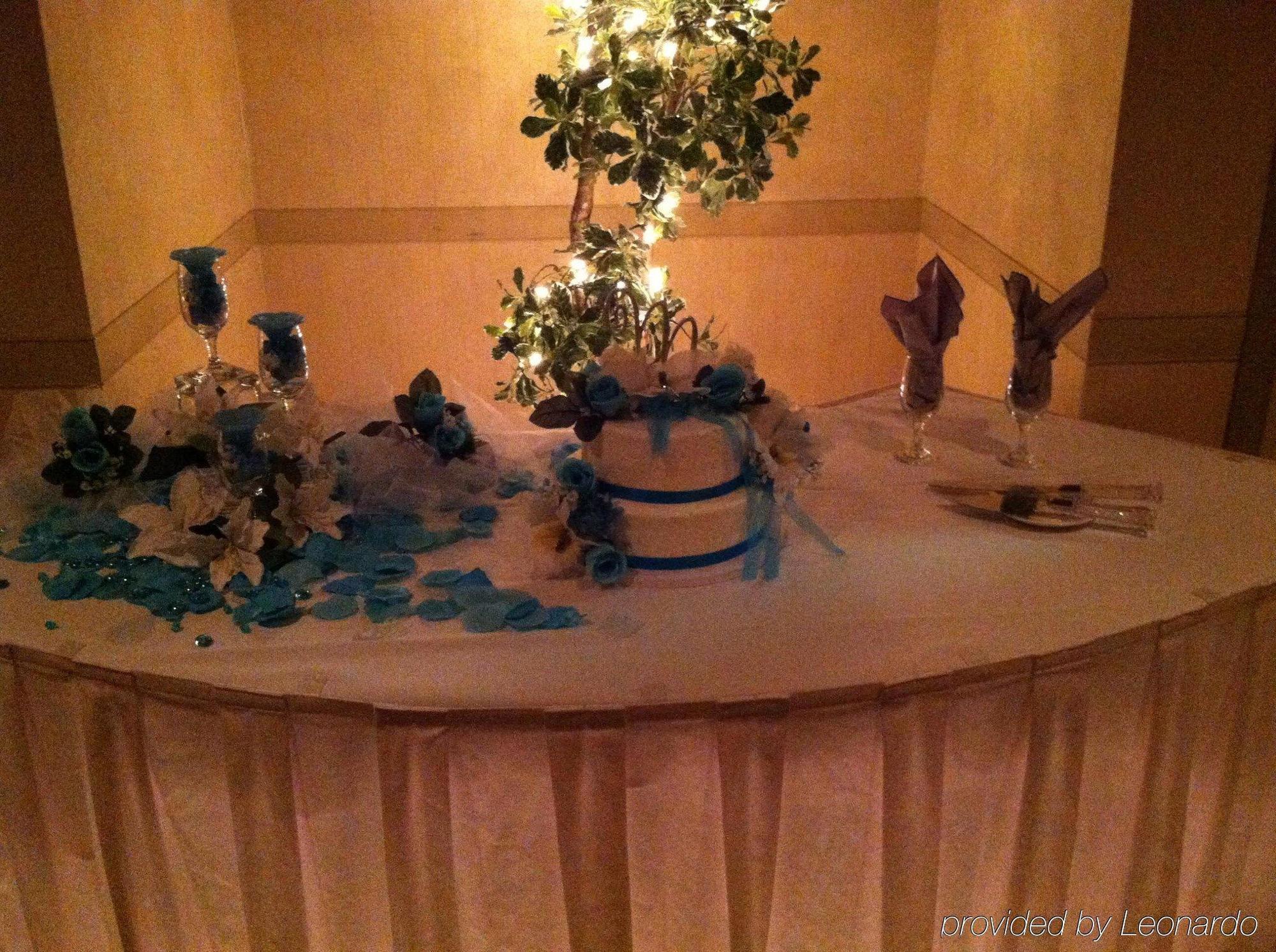 לה קרוס Days Inn Hotel & Conference Center מראה חיצוני תמונה