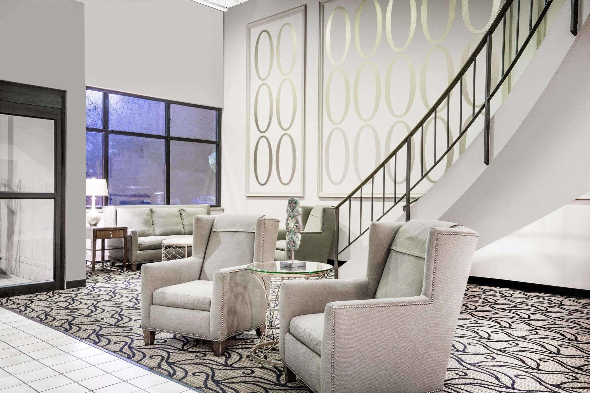 לה קרוס Days Inn Hotel & Conference Center מראה חיצוני תמונה